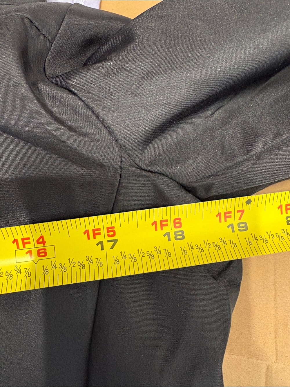 Burberry Black Coat with Classic Beige Nova Check Lining - Picture 10 of 12